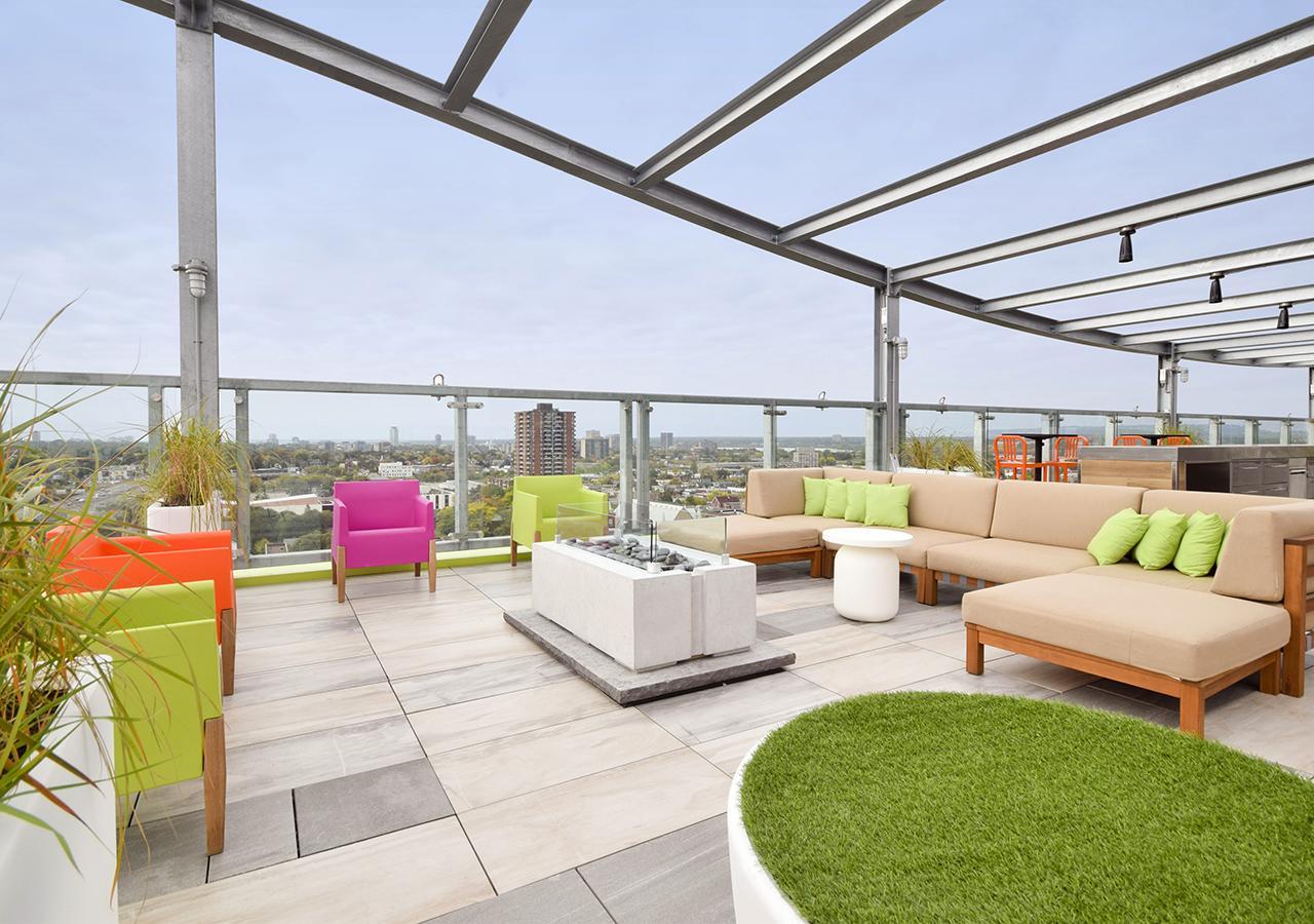 Liv Extended Stay Ottawa Exterior photo